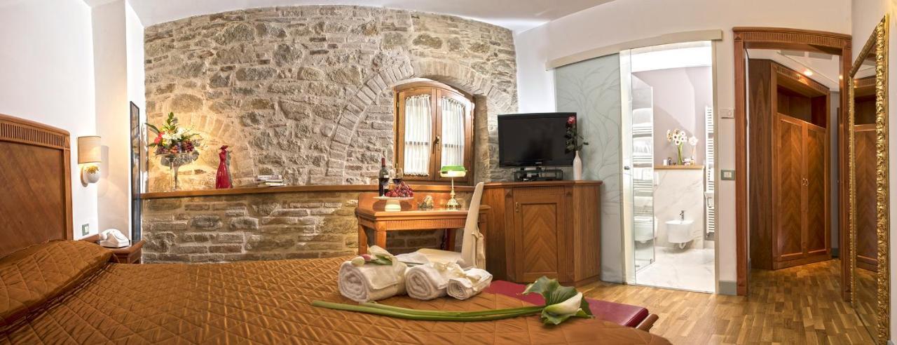 Boutique Hotel Al Grappolo D'Oro Torgiano Exterior photo